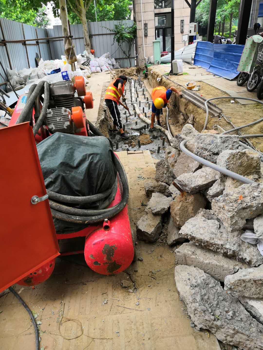 小板镇地基加固解决房子的地基下沉问题